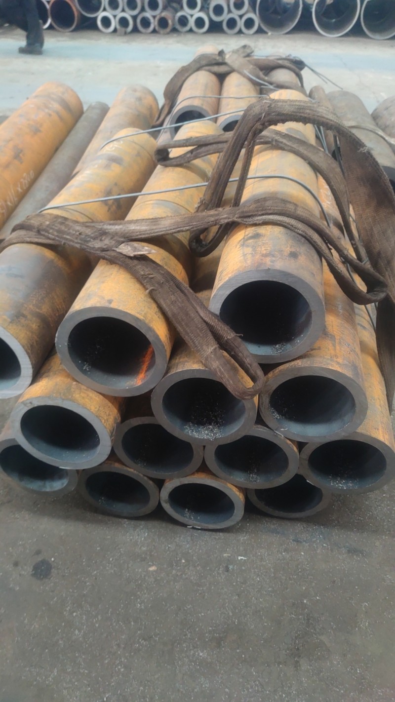 开江开江开江15CrMoG无缝钢管切割